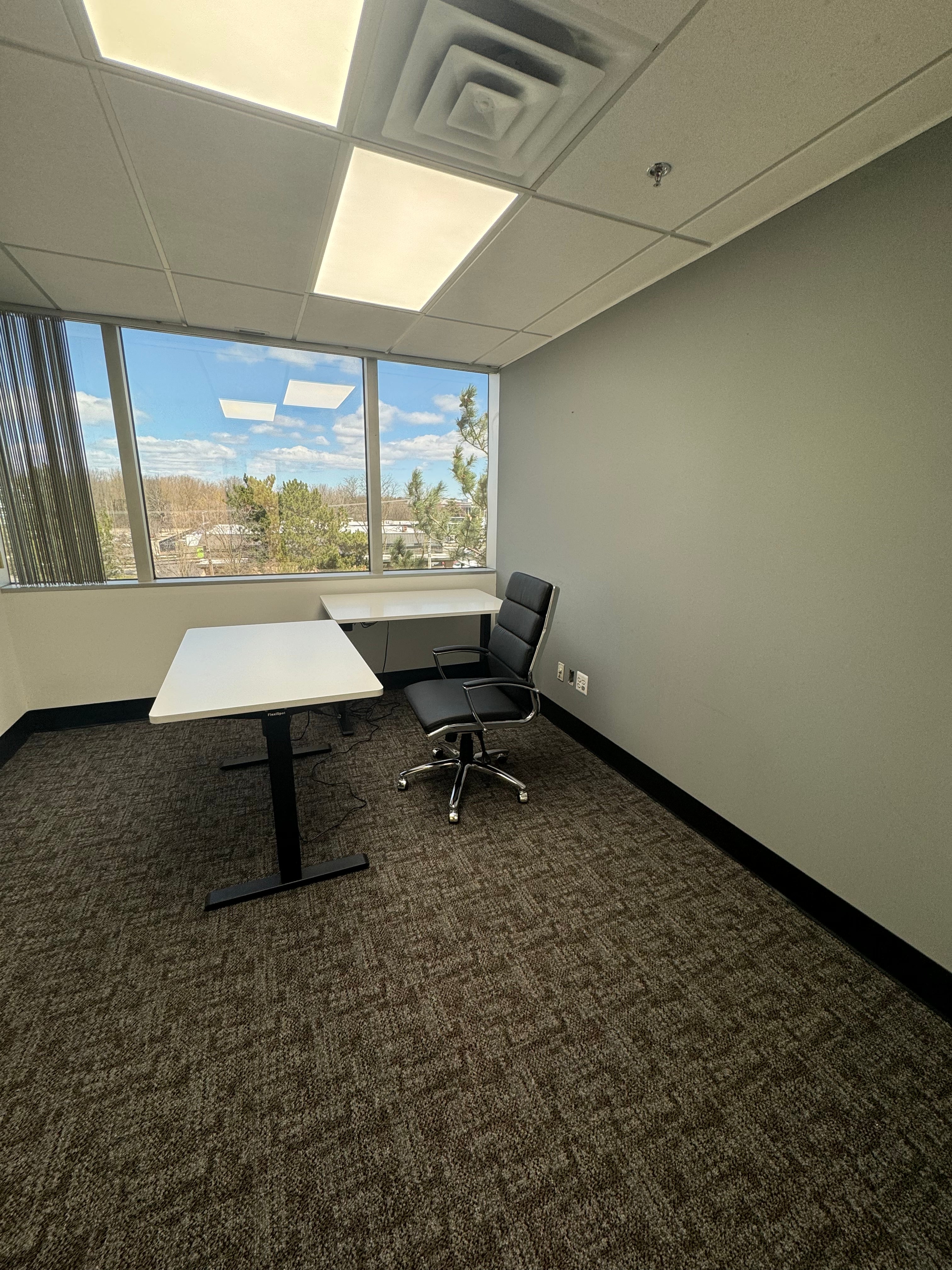 Residential and Commercial blind repair and install
